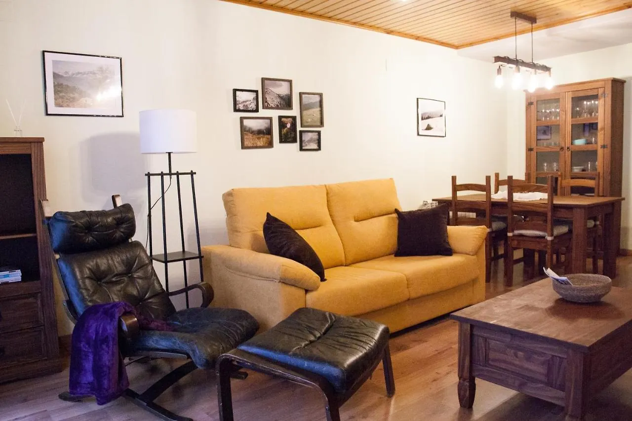 Apartamento Toran Les Apartmán